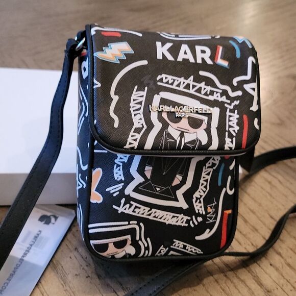 Karl Lagerfeld graffiti messenger bag NWT 🖤🤍 - Picture 1 of 8
